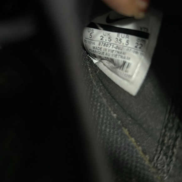 Nike Girls  Air Presto VT3 Leather Sneakers Trainers Size 5 - Picture 5 of 11